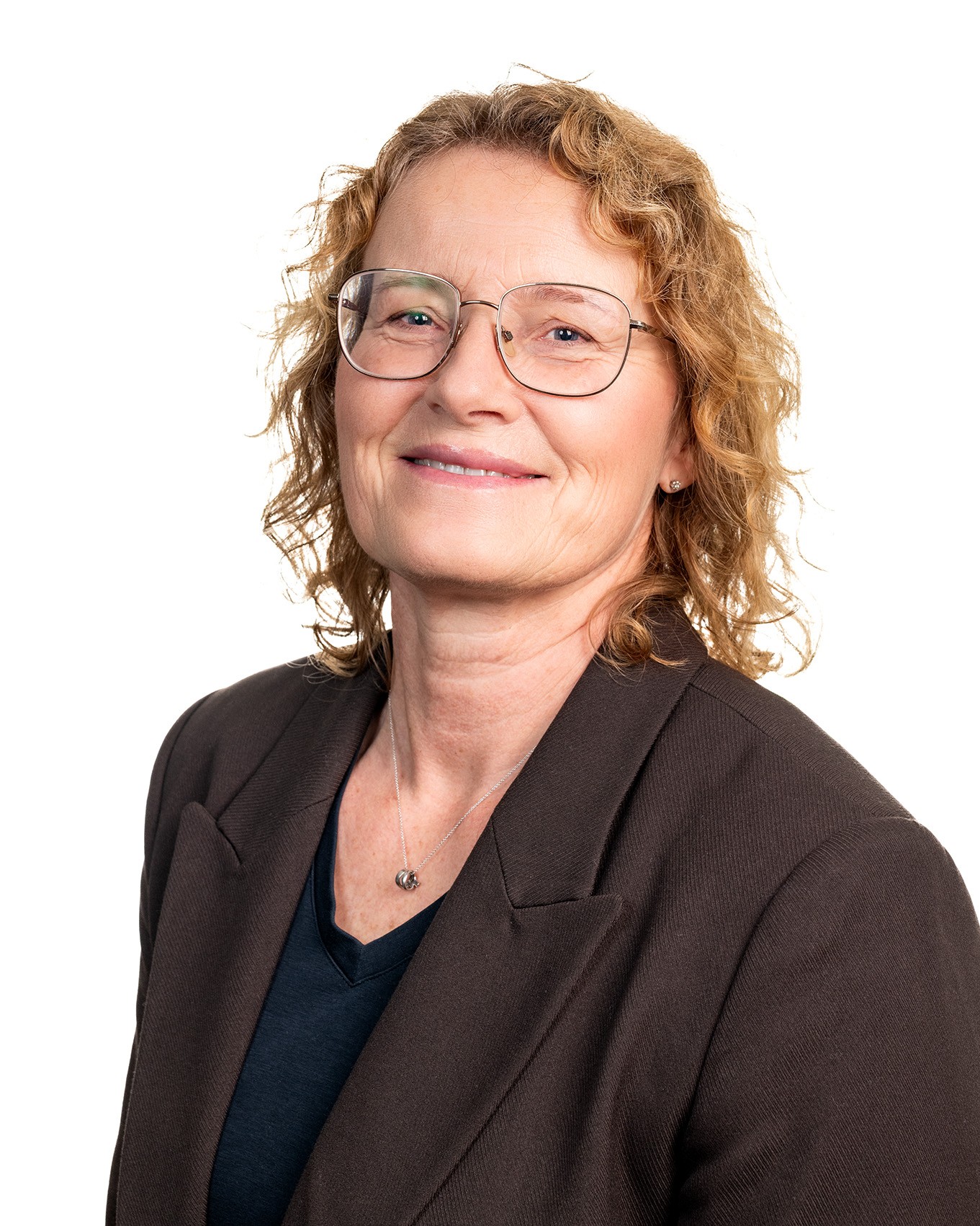 En person med briller