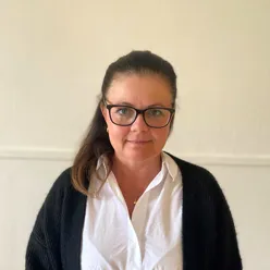 A person wearing glasses