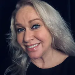 Portrettfoto av Mette Heitmann Akerø