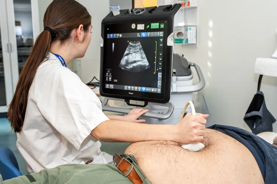 En person på et sykehusrom