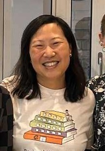 En person som smiler til kamera