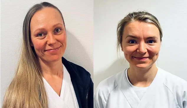 Et par kvinner som smiler