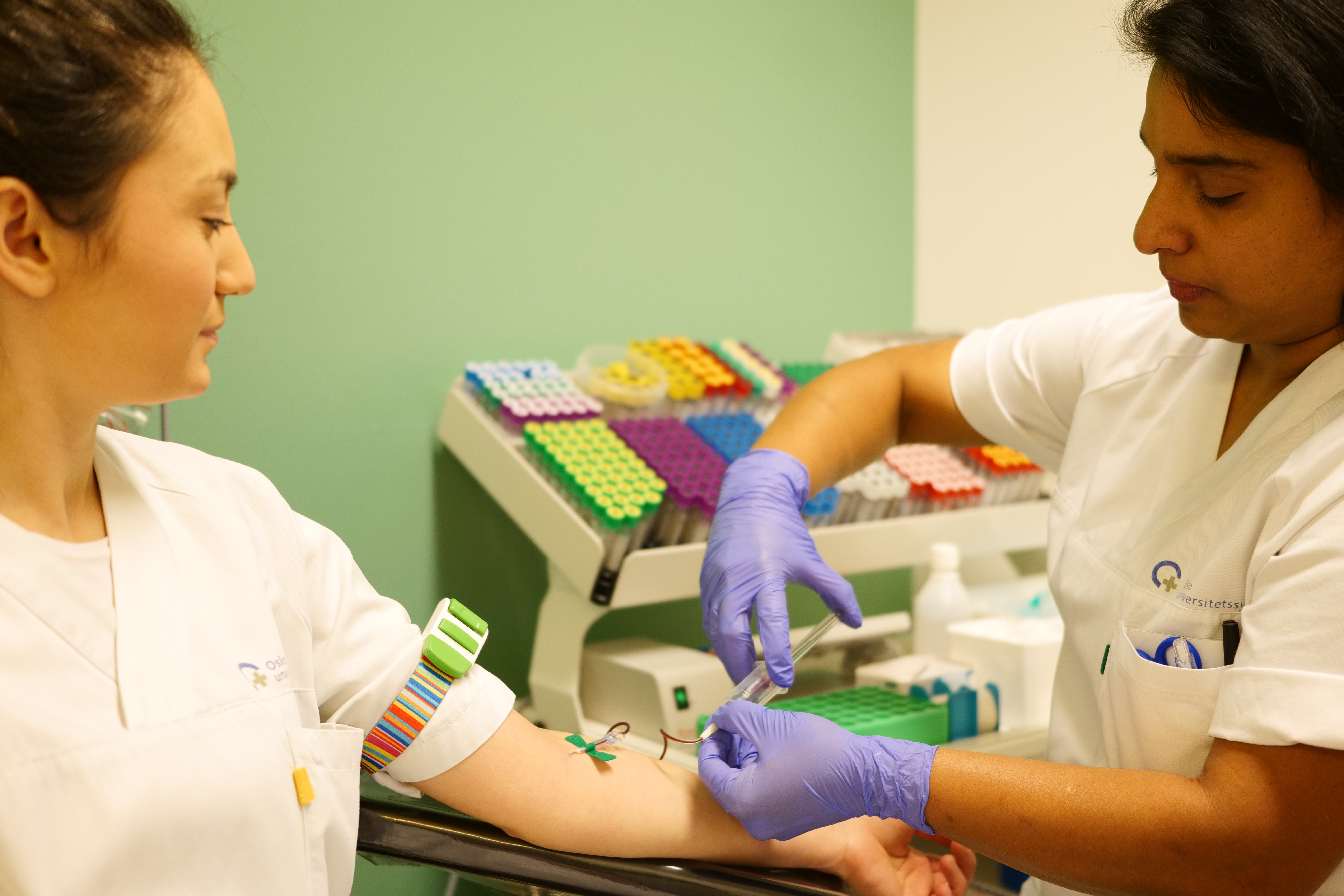 Bilde av blodprøvetakingssituasjon