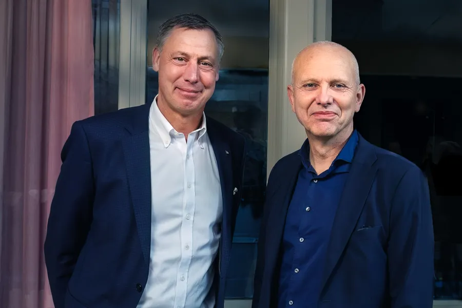 Boubou Hallberg og Bjørn Atle Lein Bjørnbeth står sammen.