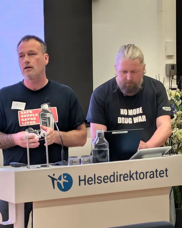 Ronny Bjørnstad, daglig leder i ProLAR Nett og Øyvind Christensen fra Foreningen for human ruspolitikk