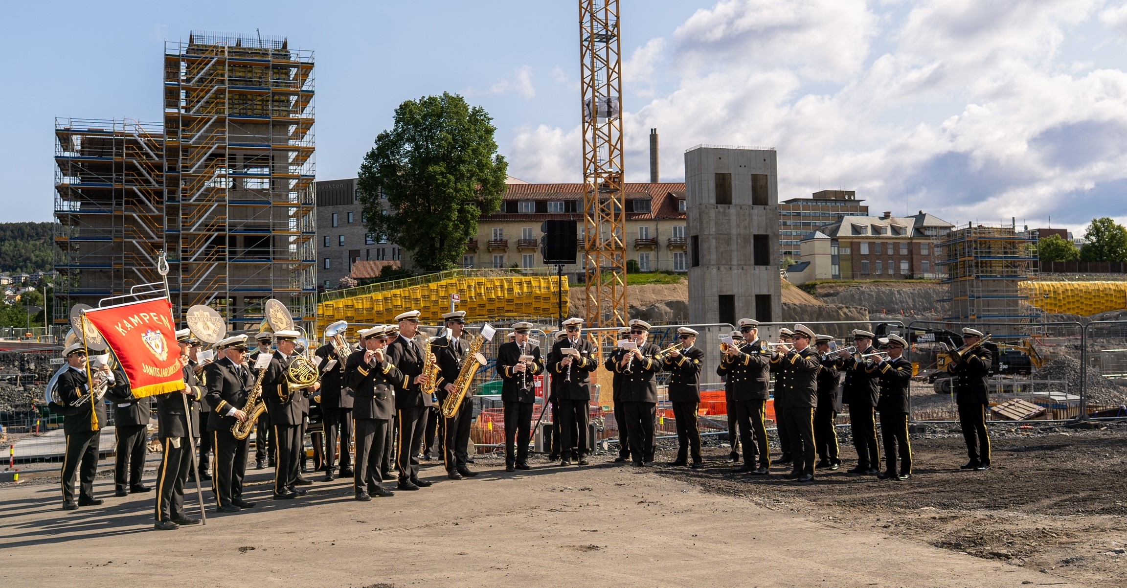 Kampen Janitsjar spiller i full mundur