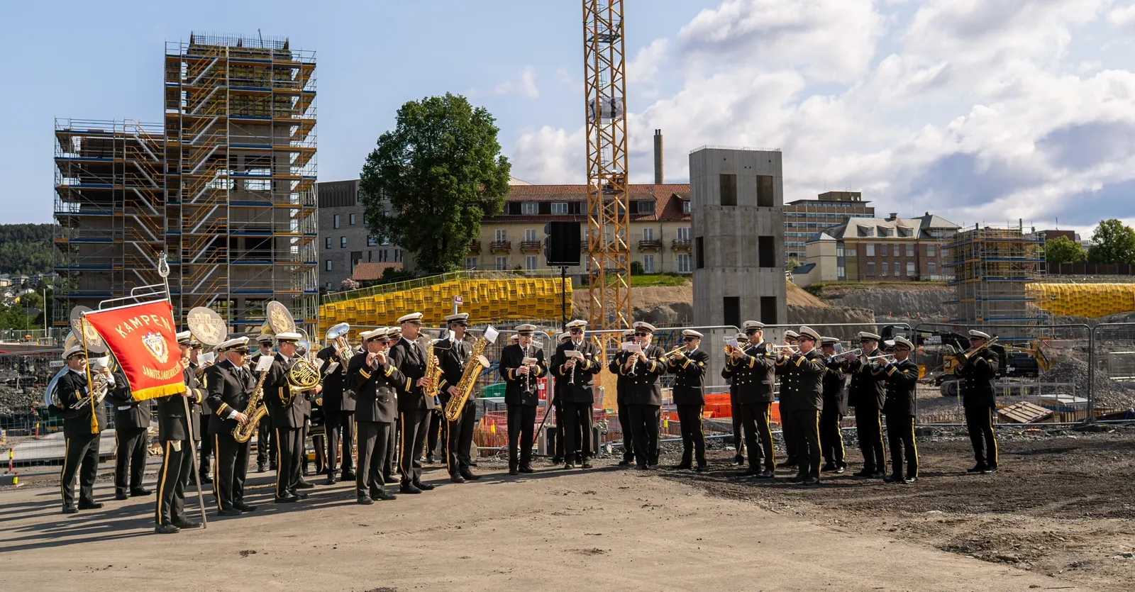 Kampen Janitsjar spiller i full mundur