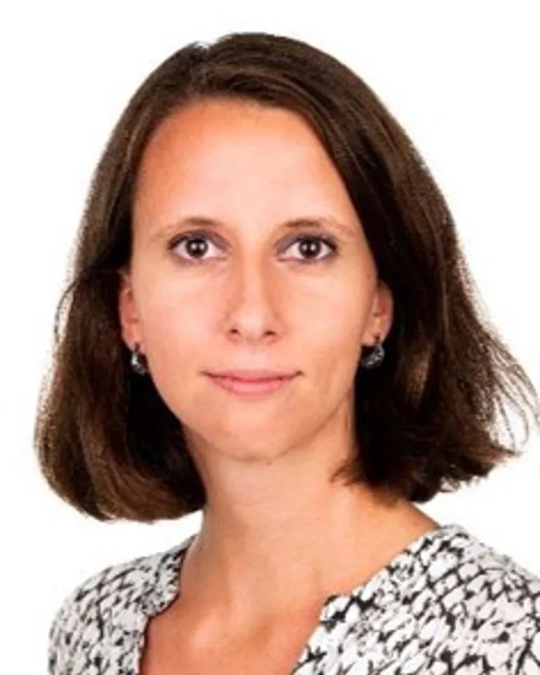 En person med langt hår