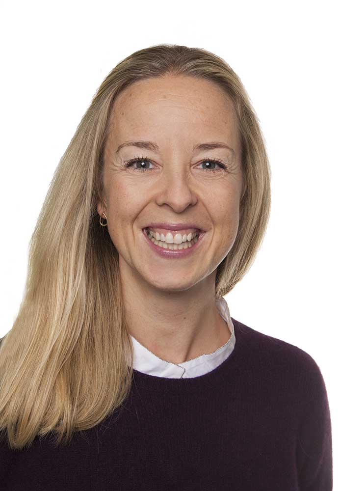 En person med blondt hår