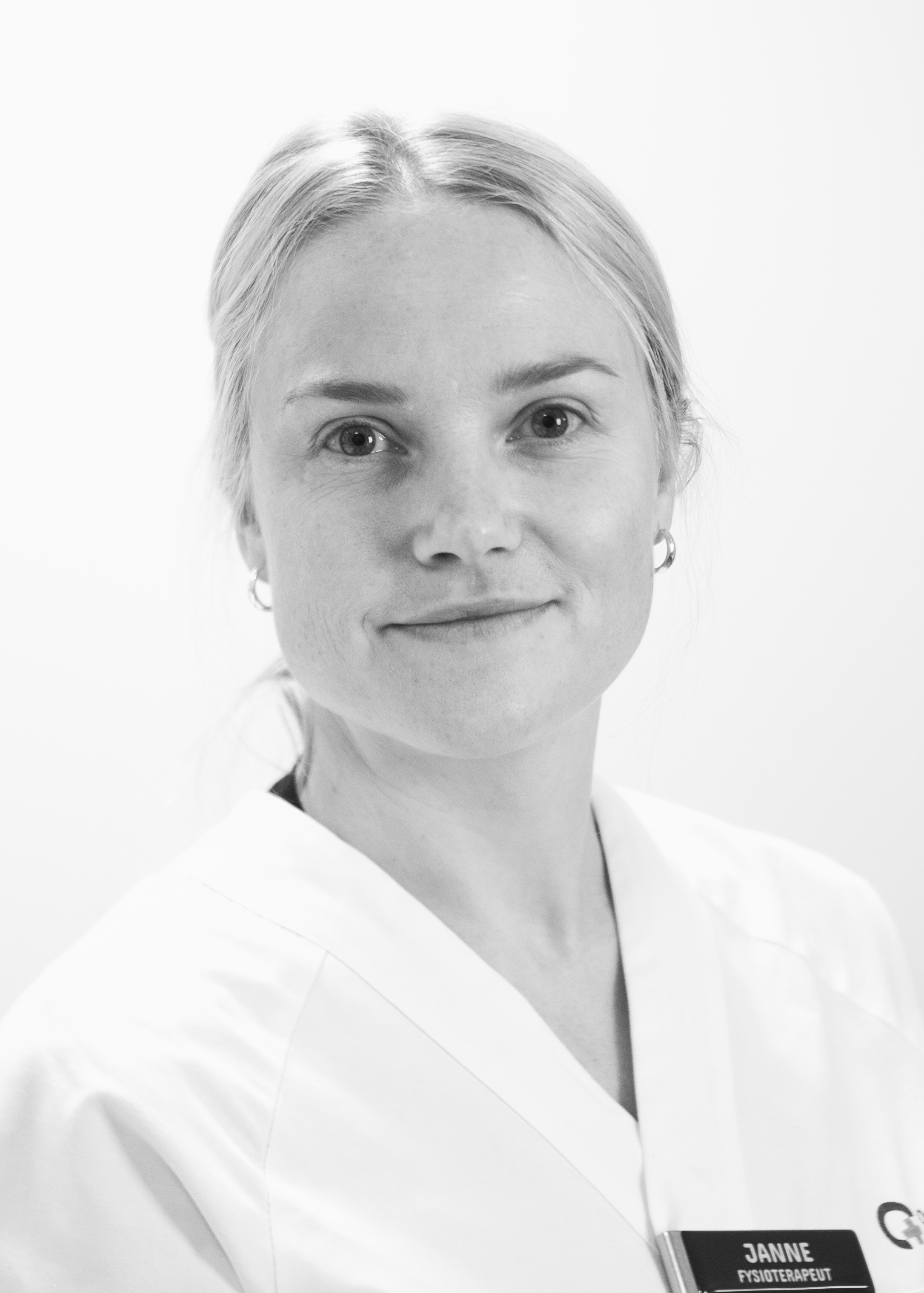 En person med kort hår