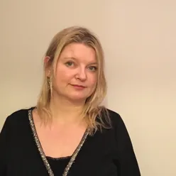 A person with blonde hair