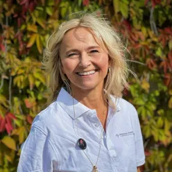 Anne Veddeng