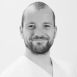En mann med skjegg