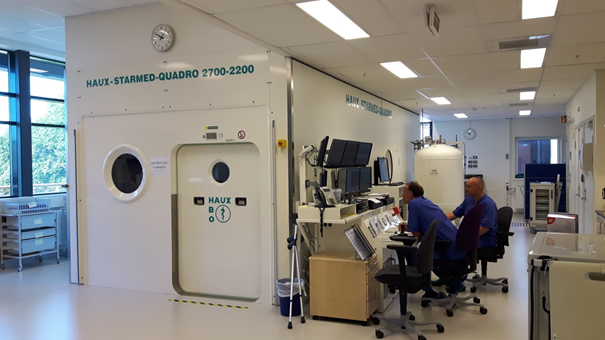 Foto fra trykkammerets utside