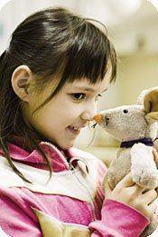 bildeserie av Lisa som også skal gjennom en operasjon