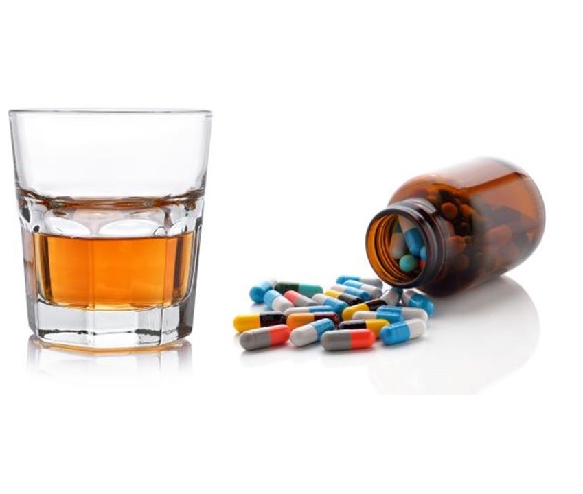 BIlde av alkohol og piller