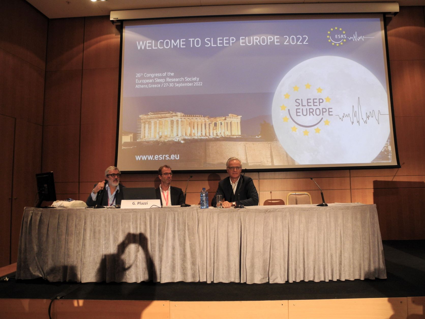 Giuseppe Plazzi , Yves Dauvilliers og Yves Dauvilliers holdt symposium om narkolepsi hos barn.