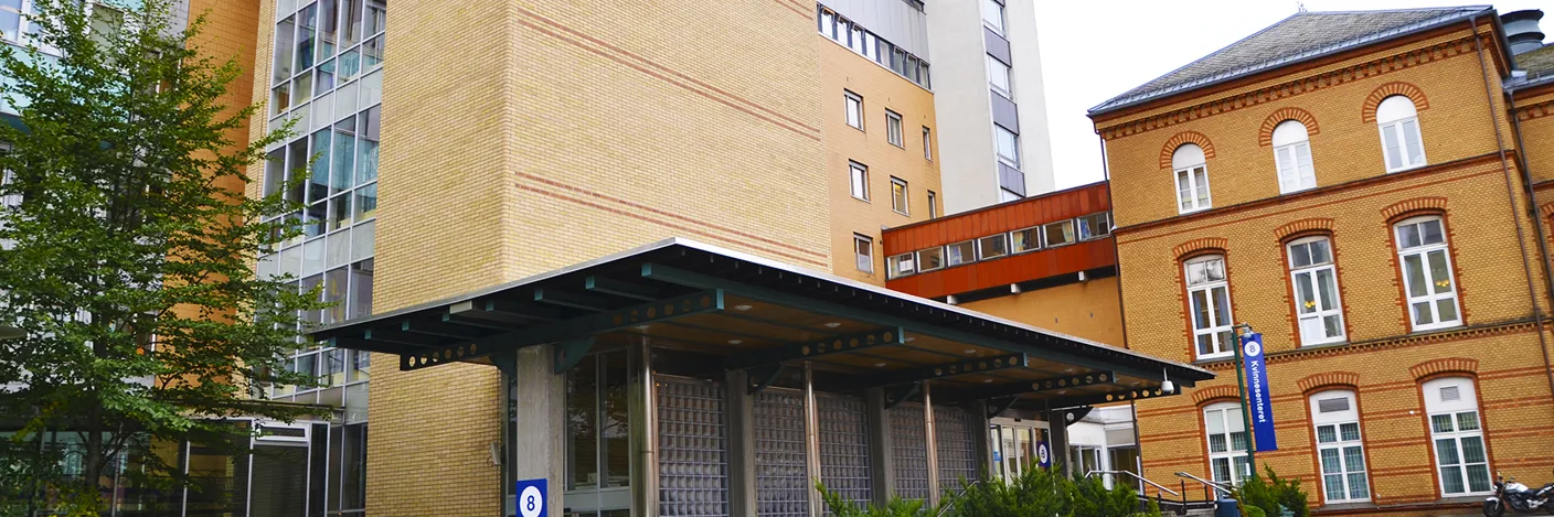 En bygning med gangvei