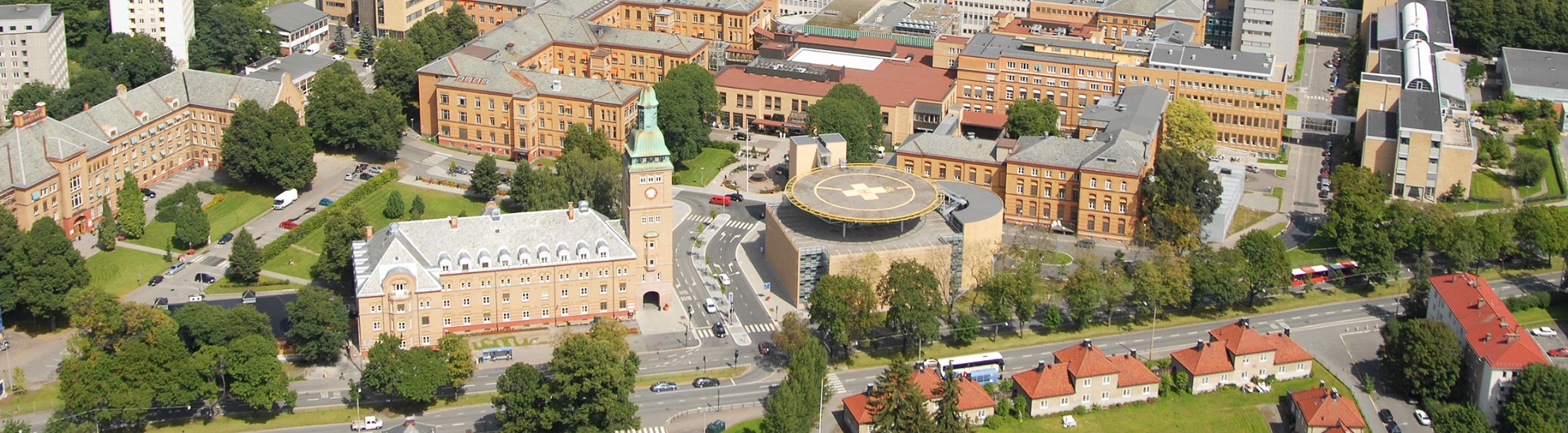 Luftfoto av hovedinngangen på Ullevål