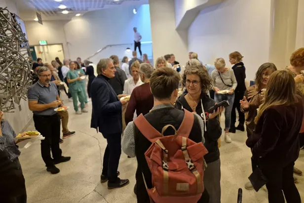 Deltakerne fikk servert mat i pausen