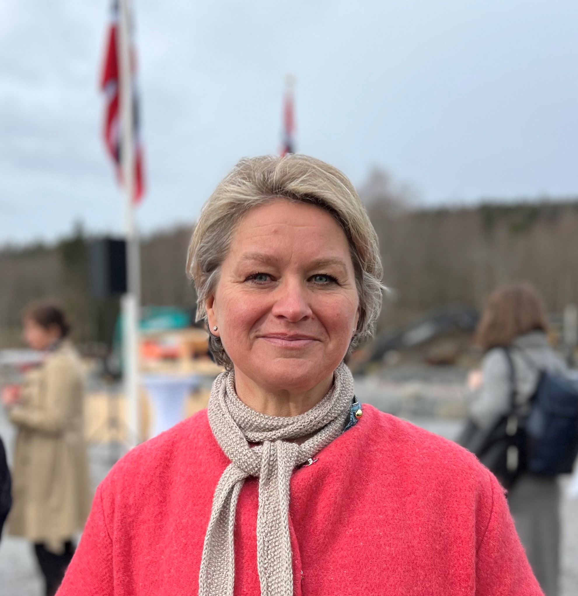 Anne Beate Sætrang som smiler til kameraet