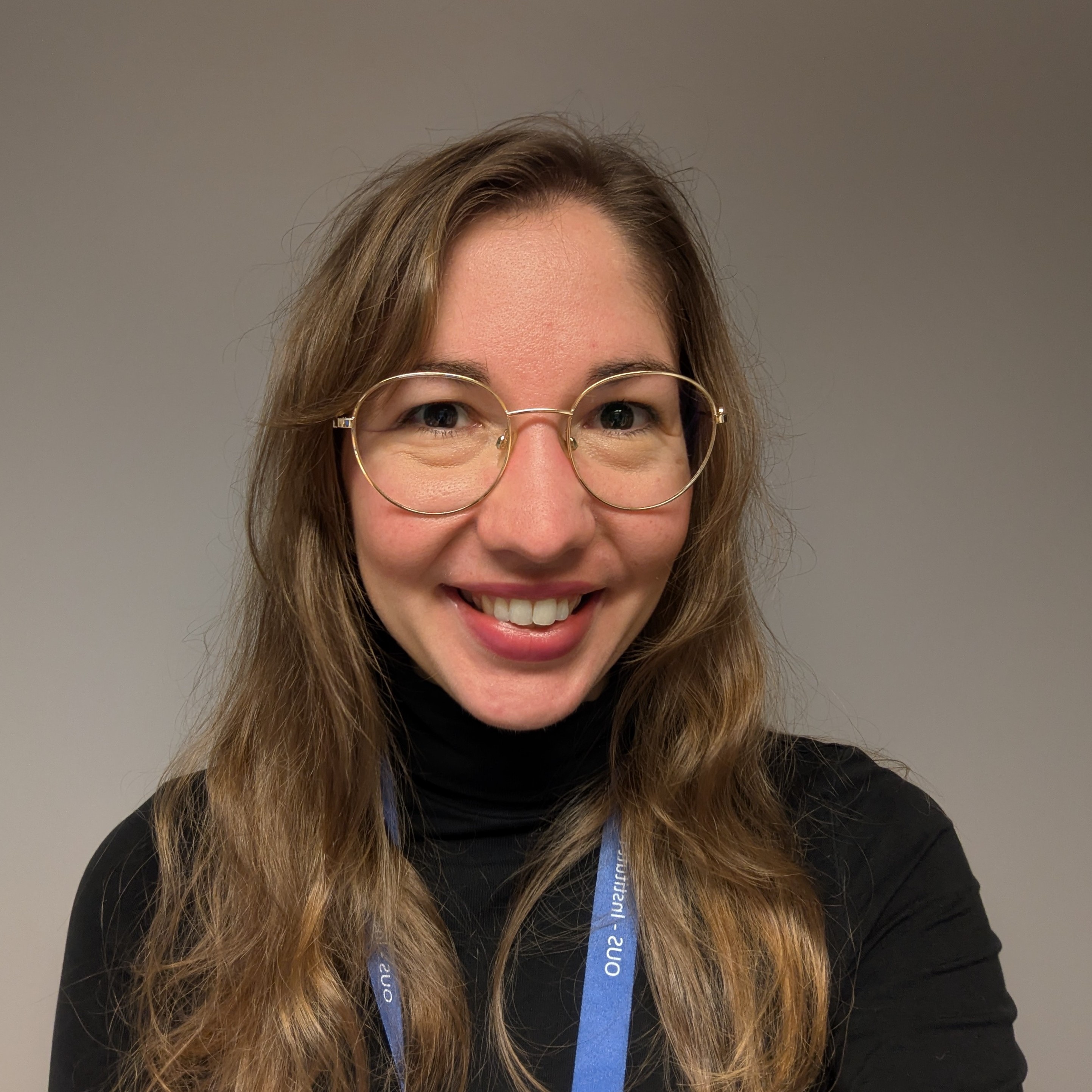 Endame som bruker briller