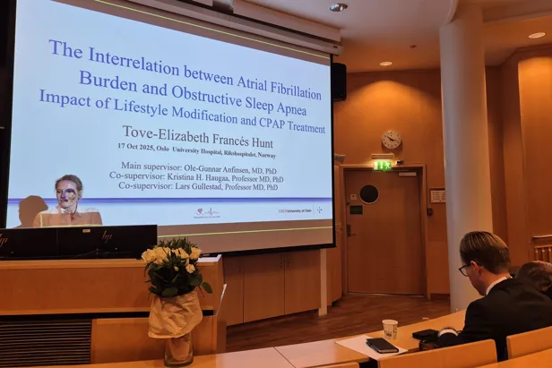 Tove presenting her trial lecture titeled "The interrelation between AF Burden and OSA: Impact of Lifestyle Modification and CPAP Treatment"