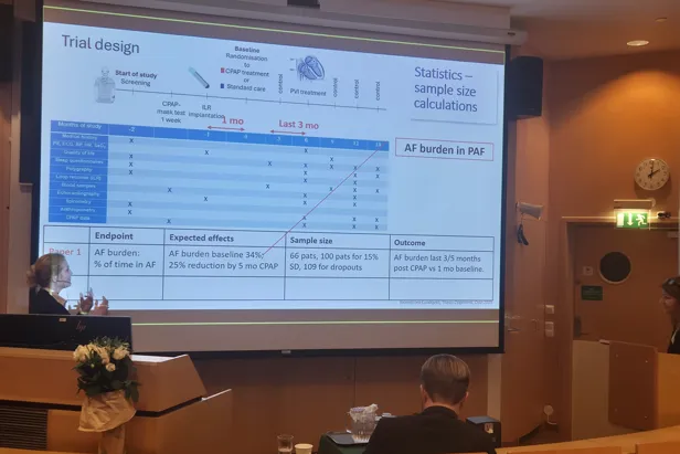 Tove and the first opponent discuss the results of the study