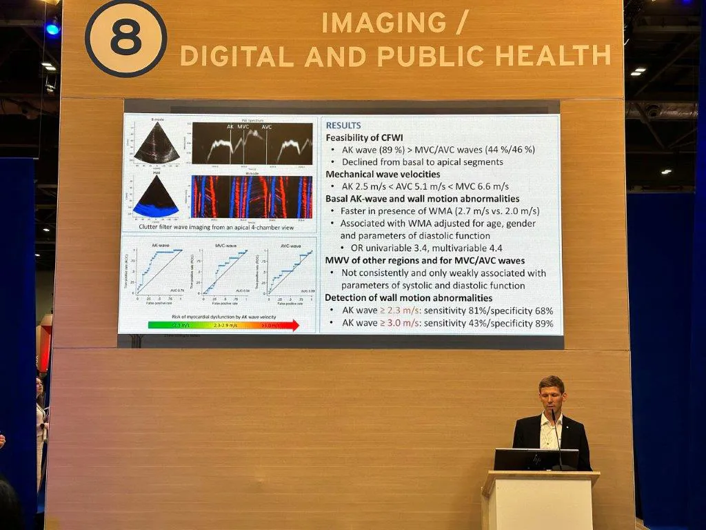 Kristoffer Andresen presenting his research in Cardiac Imaging.