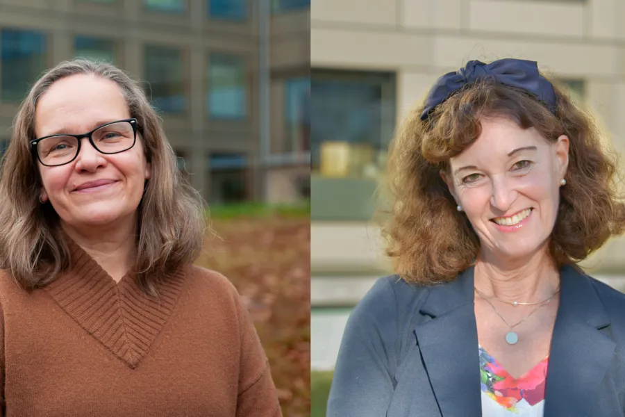 Et par kvinner som smiler