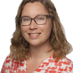 En person med briller